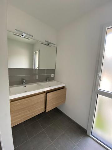 Maison à louer Challans : 4 pièces, 89m² avec 3 chambre(s) à 765€ - AJP Immobilier Challans