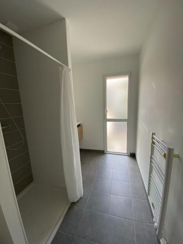 Maison à louer Challans : 4 pièces, 89m² avec 3 chambre(s) à 765€ - AJP Immobilier Challans