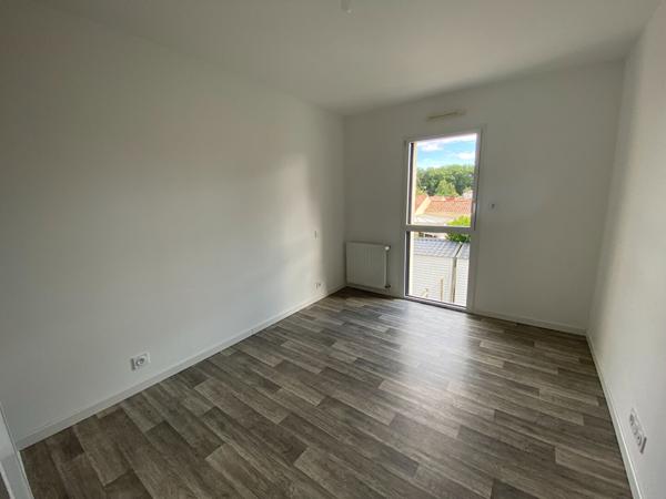 Maison à louer Challans : 4 pièces, 89m² avec 3 chambre(s) à 765€ - AJP Immobilier Challans