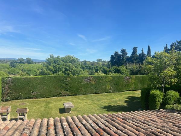 Carpentras (84200) Entre Caromb et les Dentelles de Montmirail – Authentique mas en pierre avec jardin, piscine, vue Ventoux