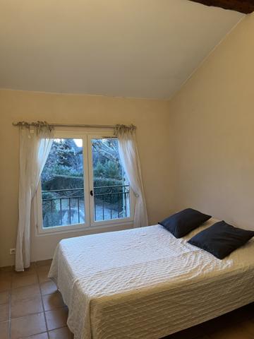 Carpentras (84200) Entre Caromb et les Dentelles de Montmirail – Authentique mas en pierre avec jardin, piscine, vue Ventoux