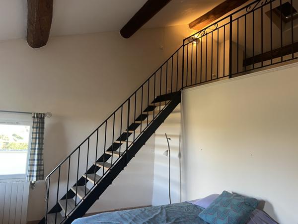 Carpentras (84200) Entre Caromb et les Dentelles de Montmirail – Authentique mas en pierre avec jardin, piscine, vue Ventoux