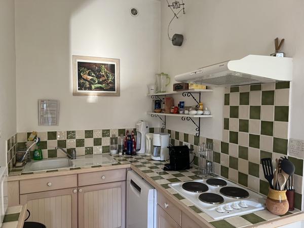 Carpentras (84200) Entre Caromb et les Dentelles de Montmirail – Authentique mas en pierre avec jardin, piscine, vue Ventoux