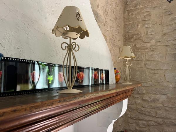 Carpentras (84200) Entre Caromb et les Dentelles de Montmirail – Authentique mas en pierre avec jardin, piscine, vue Ventoux