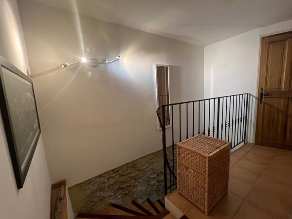 Carpentras (84200) Entre Caromb et les Dentelles de Montmirail – Authentique mas en pierre avec jardin, piscine, vue Ventoux