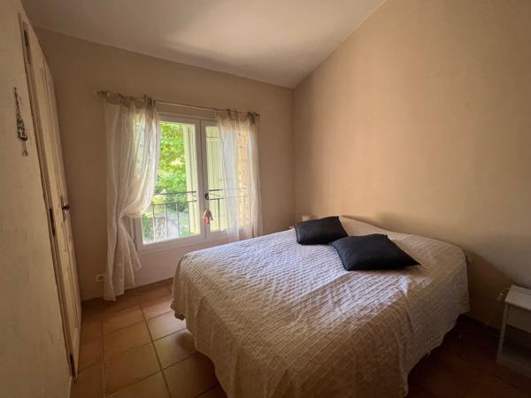 Carpentras (84200) Entre Caromb et les Dentelles de Montmirail – Authentique mas en pierre avec jardin, piscine, vue Ventoux