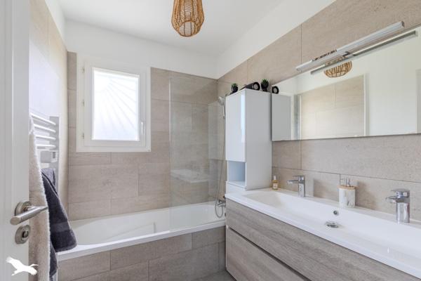 Maison à vendre 359 040 € Carbon-Blanc 5 p 100 m² DPE C
