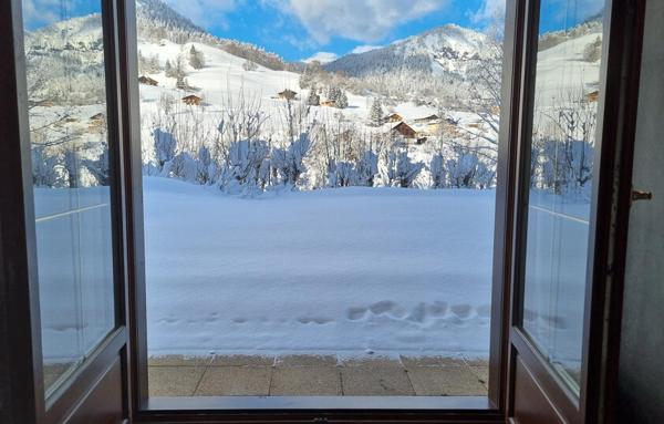 T3 meublé et rénové au pied des pistes