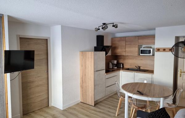 T3 meublé et rénové au pied des pistes