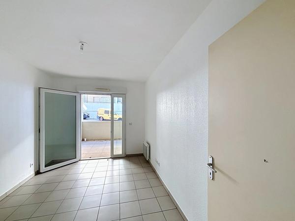 Marseille 13ème (Chutes-Lavie) – T2 42 m² avec terrasse & parking au sous-sol (DPE A/A)