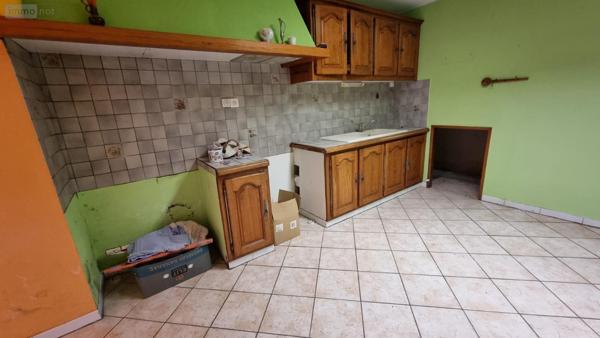 Maison de ville à vendre à Jonzac en Charente-Maritime (17500), ref : 1866