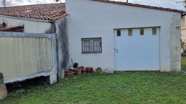 Maison de ville à vendre à Jonzac en Charente-Maritime (17500), ref : 1866
