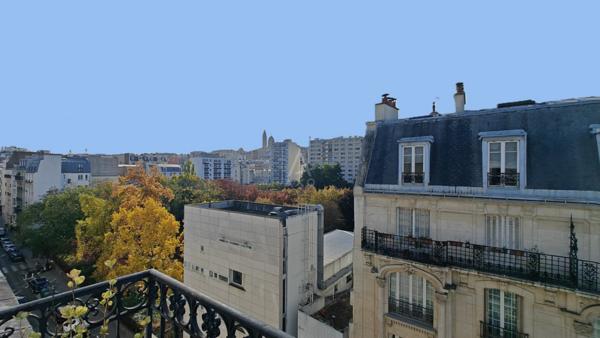 Appartement avec vue et balcon filant