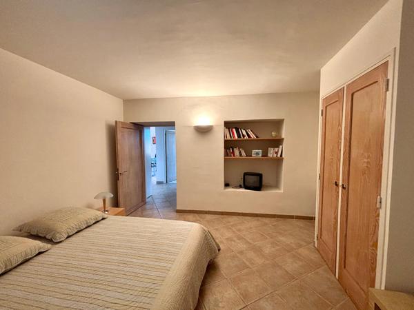 À vendre – Grand T3/4 lumineux de 103 m²  vue mer et collines au cœur de La Cadière-d’Azur
