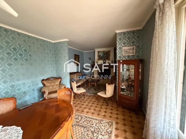 Maison traditionnelle sur 2500 m² de terrain