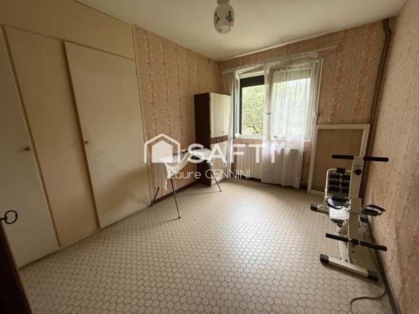Maison traditionnelle sur 2500 m² de terrain