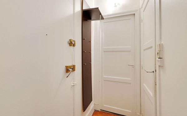 Appartement à vendre    1 pièce • 19 m2 Paris 19