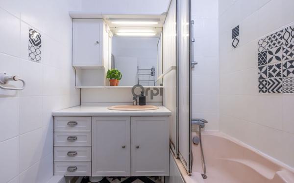 Appartement à vendre    2 pièces • 42,20 m2 La Varenne - Saint-Maur-des-Fossés