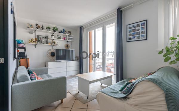 Appartement à vendre    2 pièces • 42,20 m2 La Varenne - Saint-Maur-des-Fossés