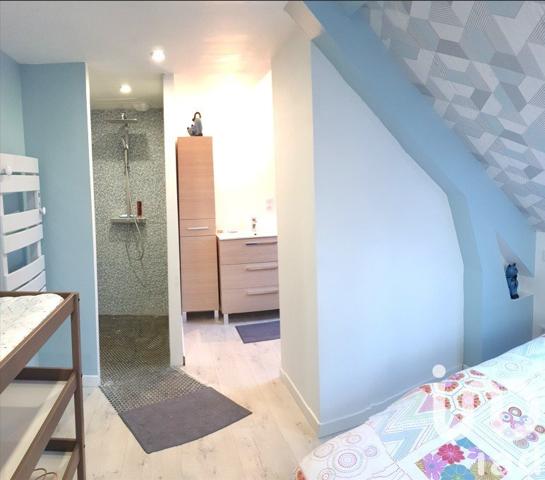 Maison 7 pièces de 97 m² à Forges-les-Eaux (76440)