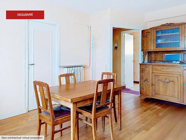 Fougères Centre, Appartement de 4 pièces avec 3 chambres et stationnement facile !