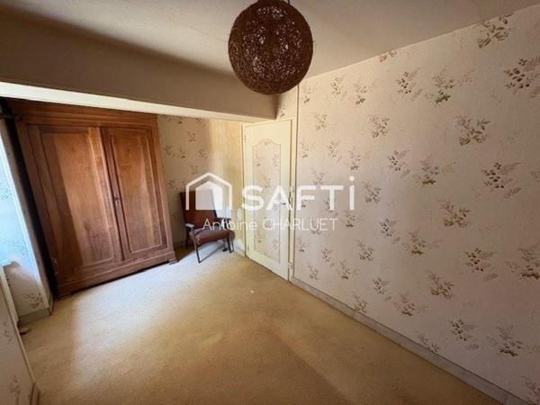 Longère habitable de 85m² avec terrain de 14290m²