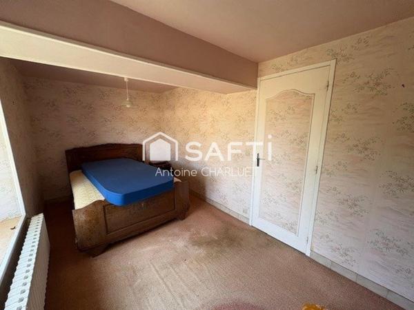 Longère habitable de 85m² avec terrain de 14290m²