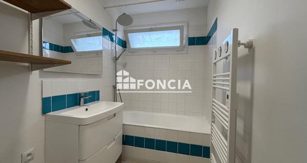 Location Appartement 4 pièces 73.2 m² - ÉTréchy 91580
