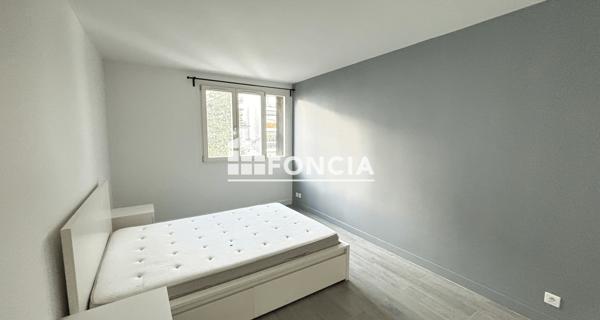 Location Appartement meublé 2 pièces 42.75 m² - Paris 75015