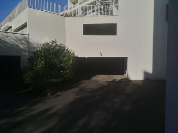 Garage d'environ 115 m²