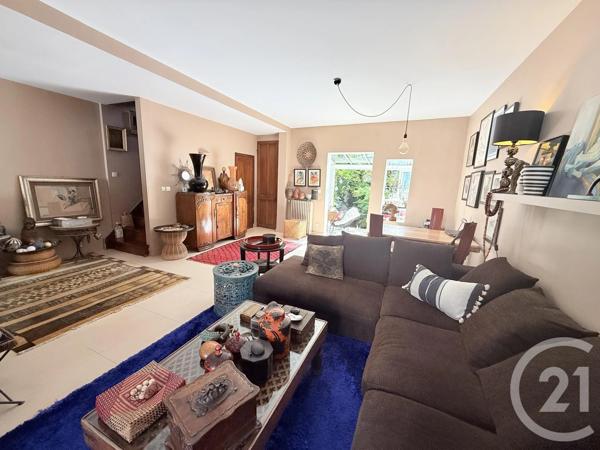 Maison à vendre  4 pièces - 148 m 2   ST OUEN  - 93