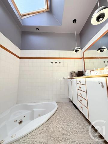 Maison à vendre  4 pièces - 148 m 2   ST OUEN  - 93