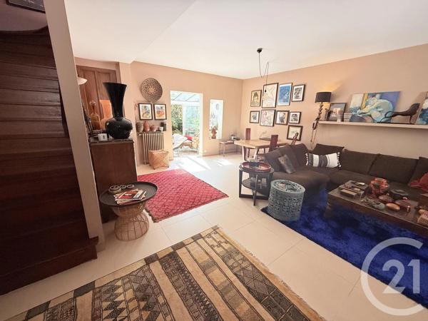 Maison à vendre  4 pièces - 148 m 2   ST OUEN  - 93
