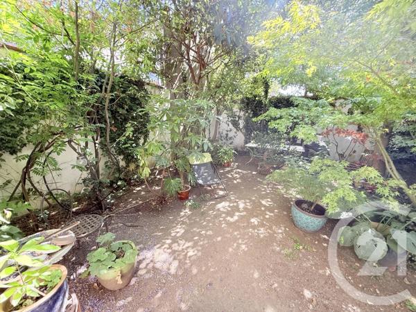 Maison à vendre  4 pièces - 148 m 2   ST OUEN  - 93