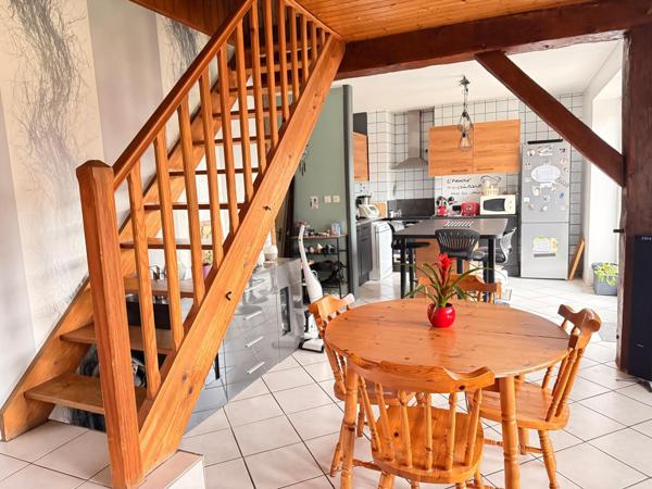 Appartement 93 m2, 3 chambres, terrasse et garage