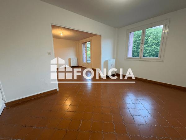 Location Appartement 3 pièces 79 m² - 2 RUE EDOUARD BRANLY Hyeres 83400