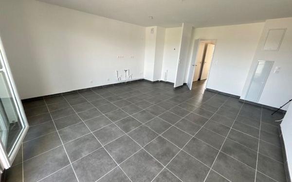 Appartement à louer    4 pièces •  Avignon