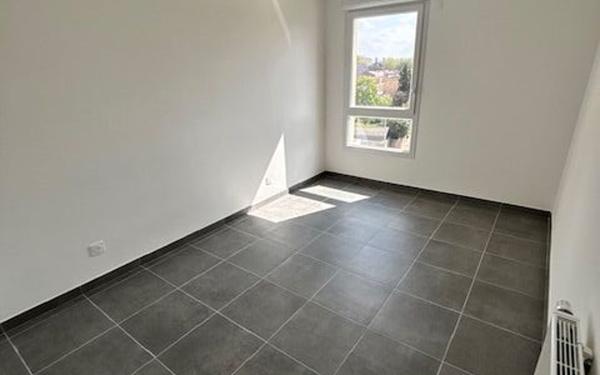 Appartement à louer    4 pièces •  Avignon