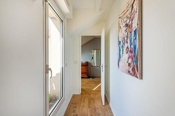 Duplex avec loggia, terrasse et grand garage à Vélizy quartier Le Clos