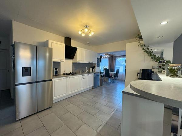 37140  BOURGUEIL/ SAINT NICOLAS  Maison 5 pièces 132 m2