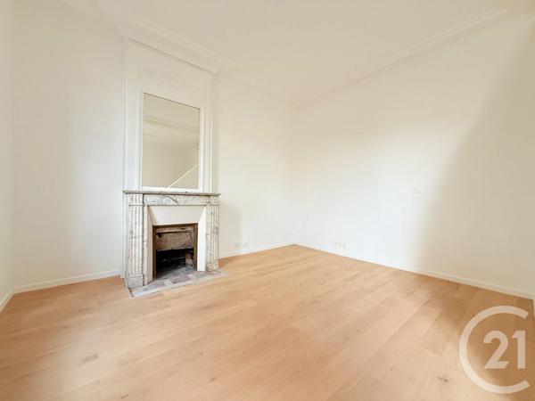 Appartement F2 à vendre  2 pièces - 45 m 2   ST OUEN  - 93