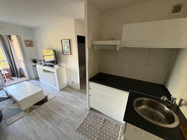 A LOUER EN EXCLUSIVITE - FREJUS LOCATION APPARTEMENT T2 MEUBLE