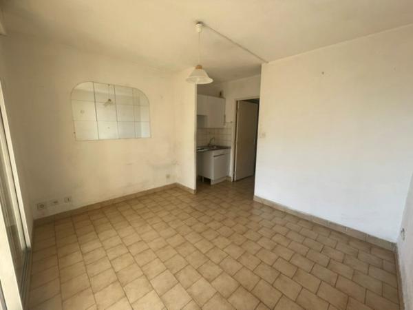 Exclusivité NESTENN La Ciotat - Studio à louer avec vue mer imprenable en bord de mer