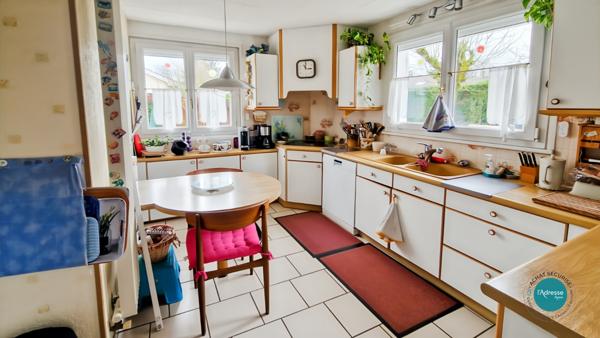 Maison Mennecy 7 pièce(s) 147 m2