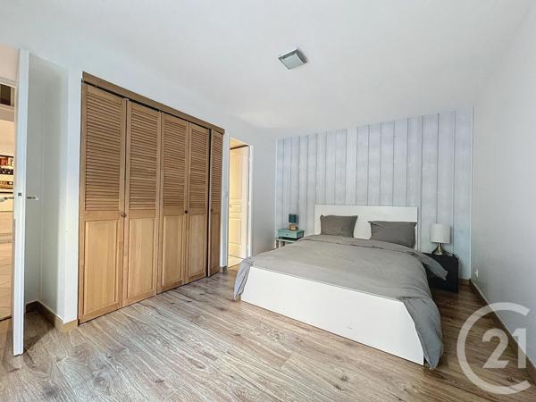 Appartement F4 à vendre  4 pièces - 111,79 m2 VERSAILLES - 78