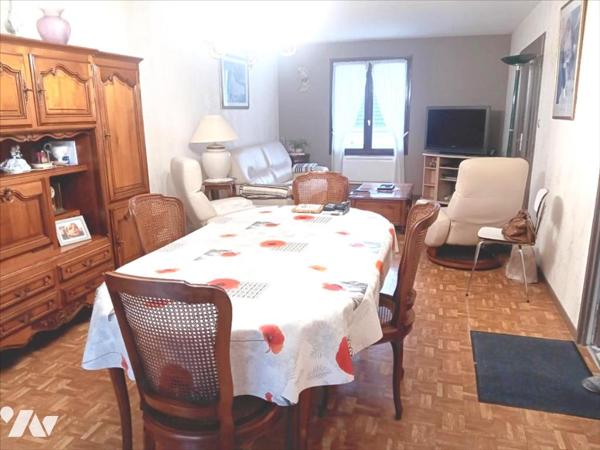 PAVILLON 3 CHAMBRES AVEC JARDIN ET SOUS-SOL