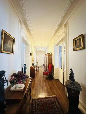 Appartement de 176,83 m²