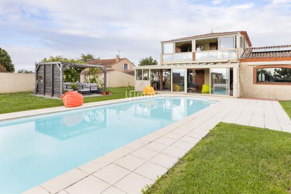 Villa familiale T6 vec piscine