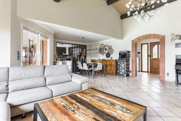 Villa familiale T6 vec piscine