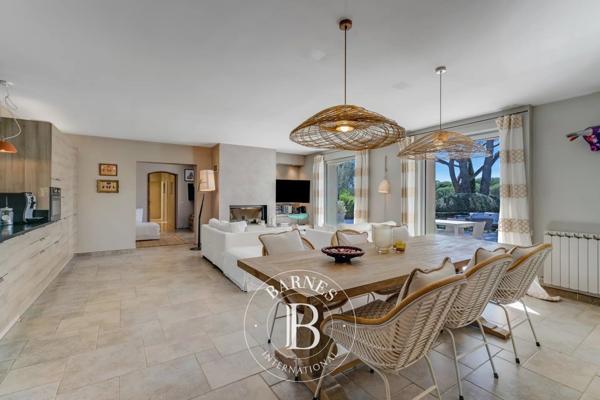 Grimaud, Maison 5 Chambres -  225 m² à vendre